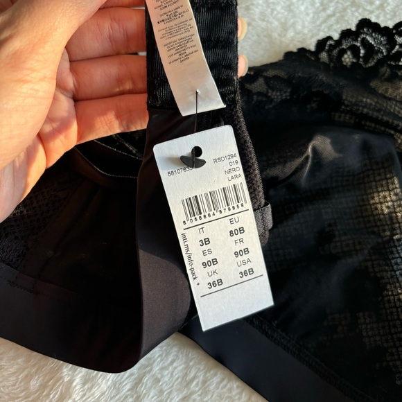 NWT Intimissimi Black Lace Triangle Wireless Bra 36B - Picture 3 of 10